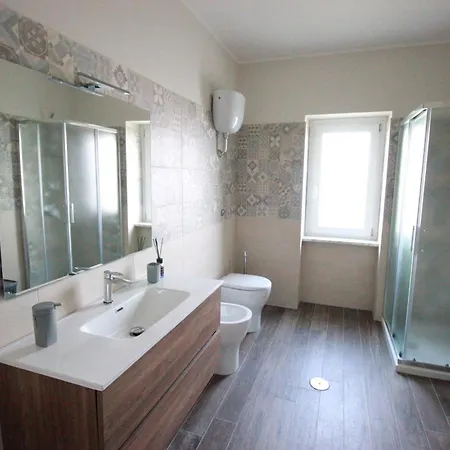 La Valle アパート