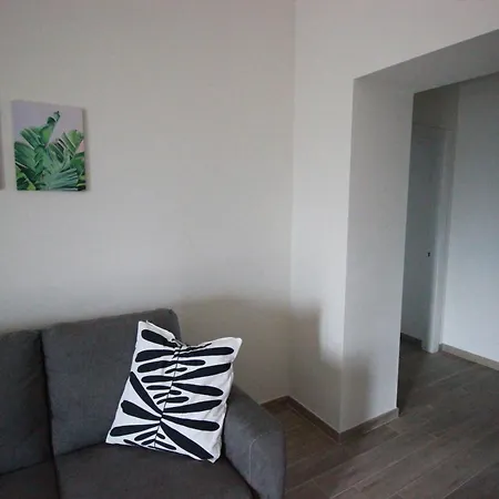 La Valle アパート *